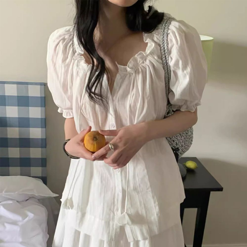 여성 루즈핏 플라워 프릴 퍼프 반팔 블라우스 3컬러
