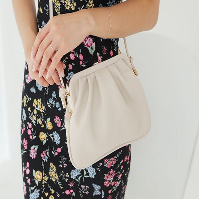 옴니아 A686 여성용 주름 핸드백 숄더백 데일리백