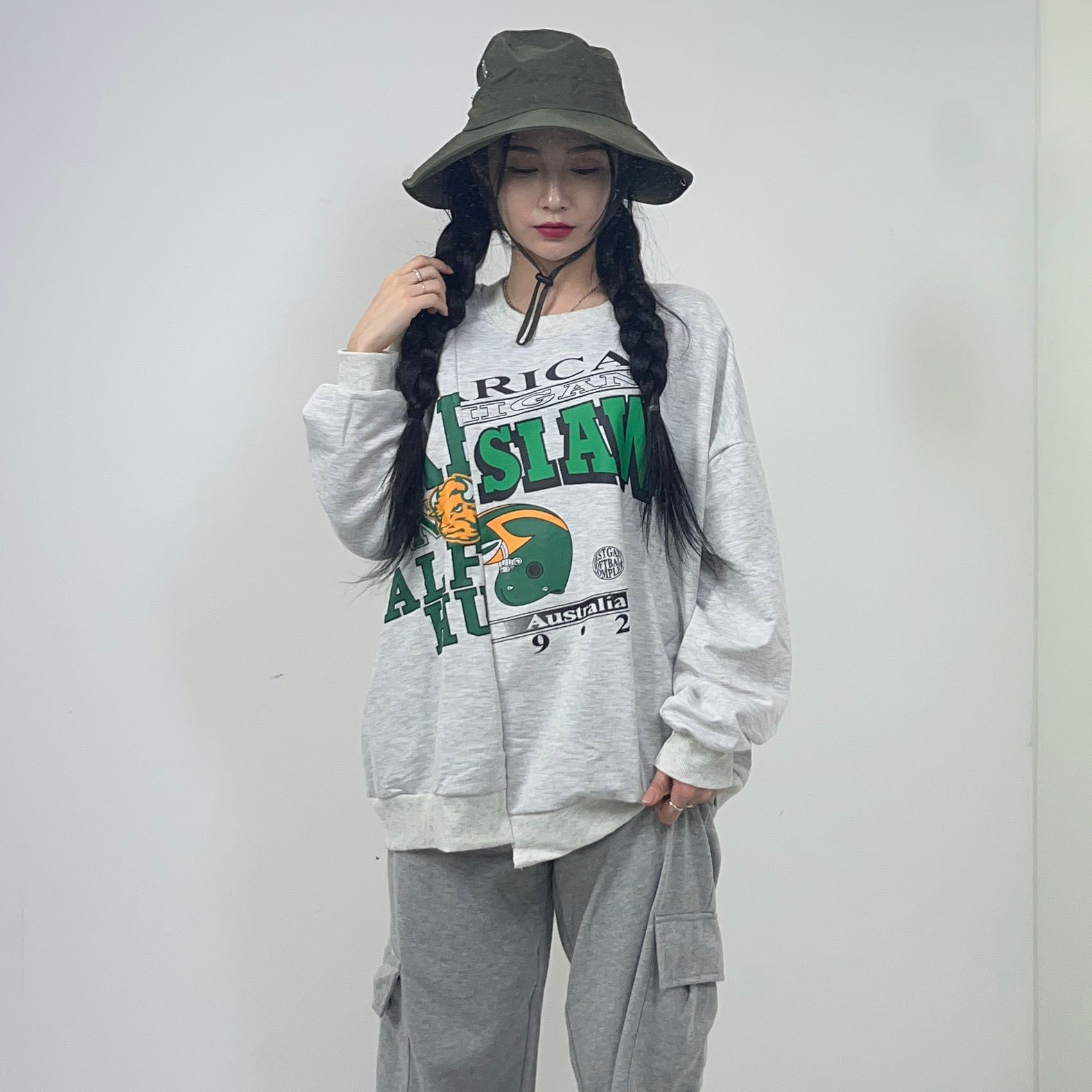빈티지 그린 루즈핏 프린팅 숄더포인트 맨투맨