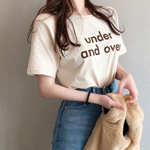 심플 레터링 영문 기본 여성 데이 스타일 라운드 반팔