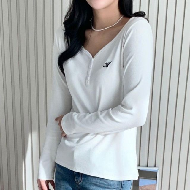 여성 포인트 버튼 기본 와이넥 데이 라인 긴팔 티셔츠