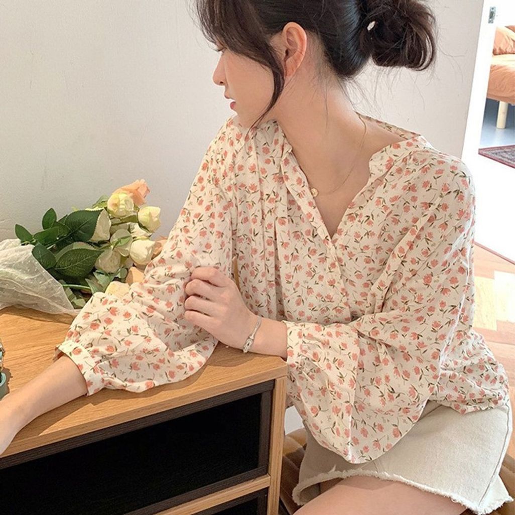 가을블라우스 티셔츠 여성스러운블라우스 룩 빅사