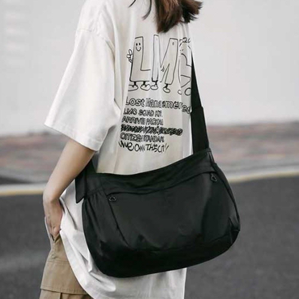 유니크 만두핏 숄더 크로스백 블랙 DAKBAVY4823