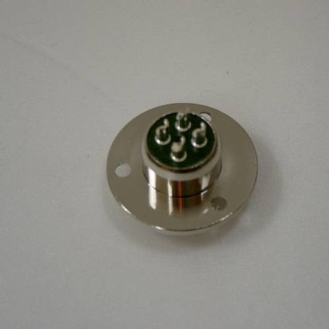 유진 써큘러커넥터 K16-04R 10EA