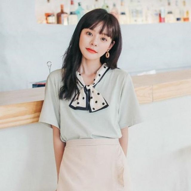 S92230 예쁜색감 쁘띠스카프리본장식 기본 반팔티 데