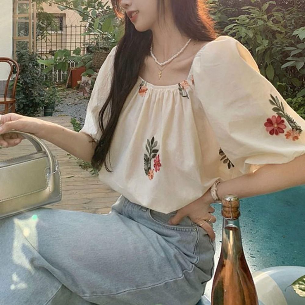 꽃무늬 블라우스 여자 오프숄더 퍼프 티셔츠 오프숄더