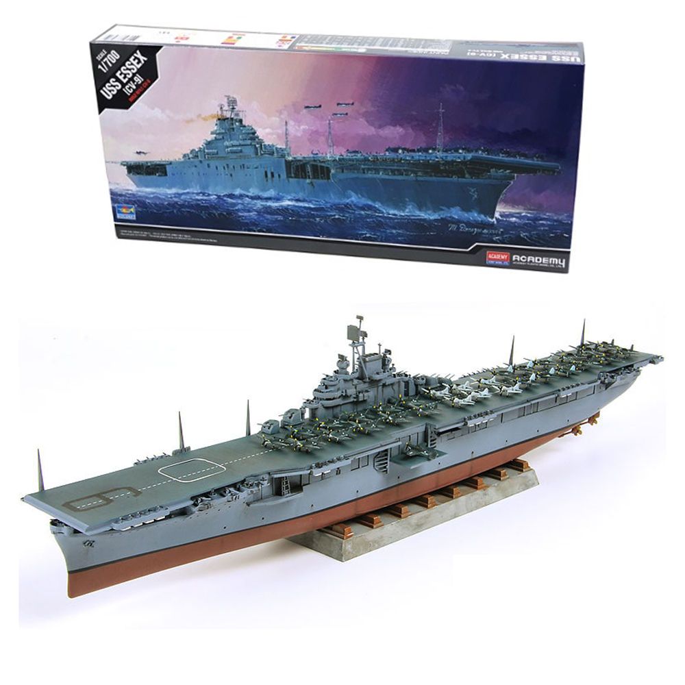 아카데미 1대700 미해군 에식스 CV-9 (USS ESSEX)