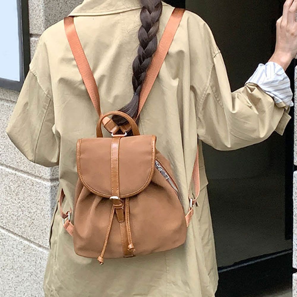 여성 미니멀 스트링 똑딱이 미니 백팩 캐주얼가방