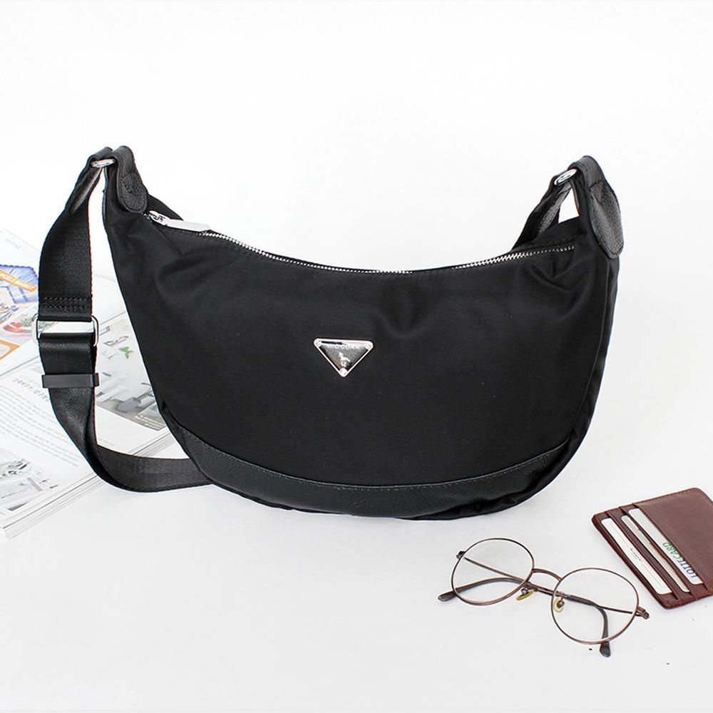 휴대편한사이즈 데일리캐주얼 반달크로스백33x21x11cm
