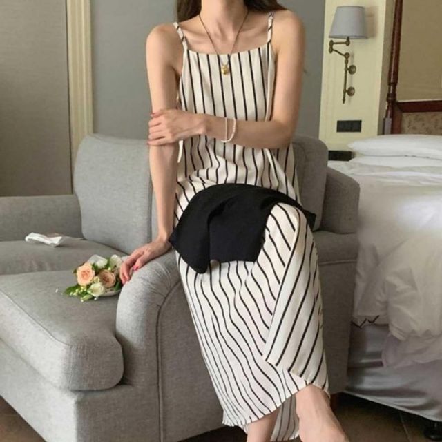 끈조절 롱원피스 나시 기본 세로 데이 스트라이프 A라