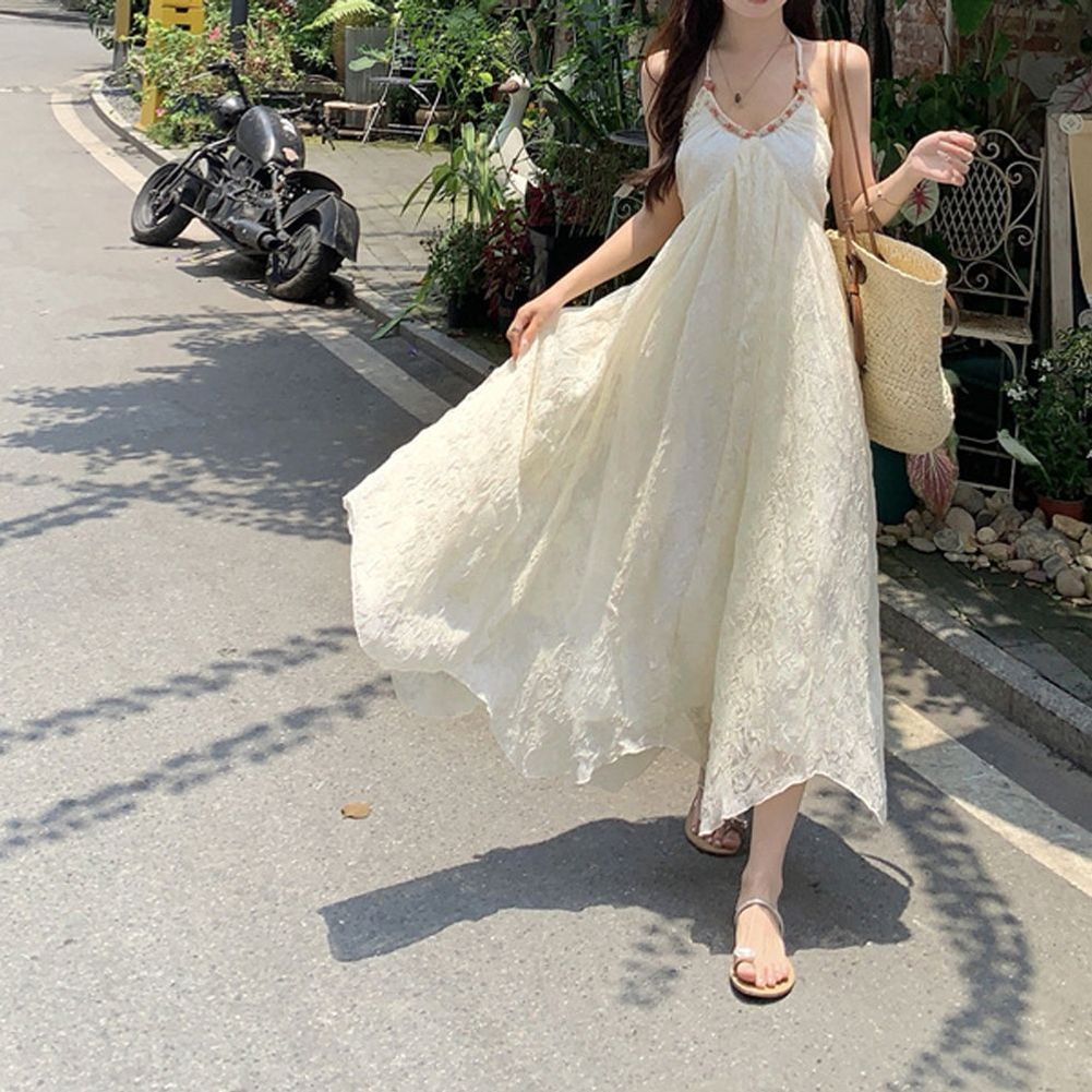 데이트룩 모임룩 쉬폰 데일리룩 홀터넥 클럽원피