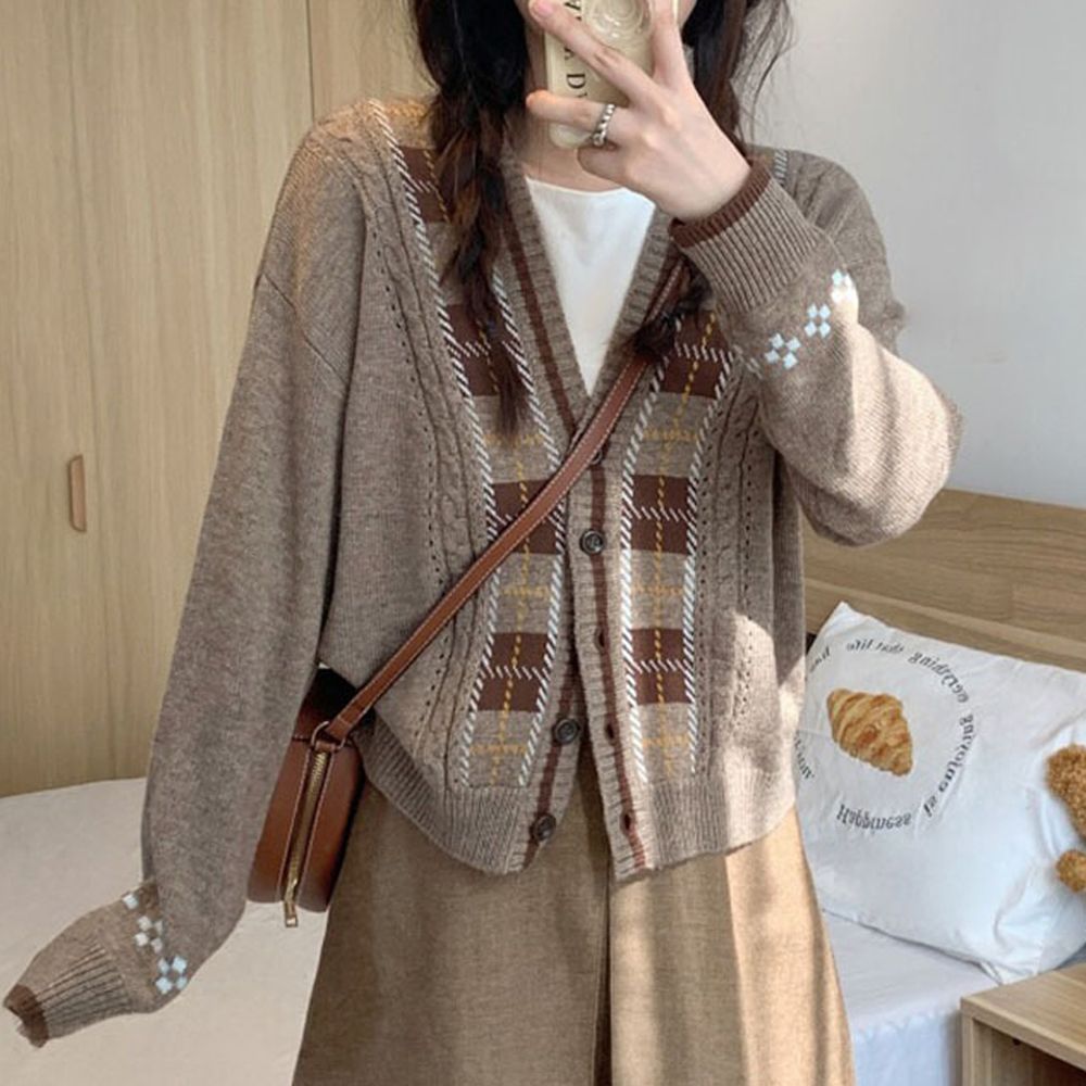 여성 봄 가을 체크 브이넥 단추 가디건 브라운