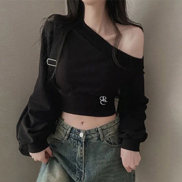 한쪽 오프숄더 크롭 시보리 여자 맨투맨 꾸안꾸
