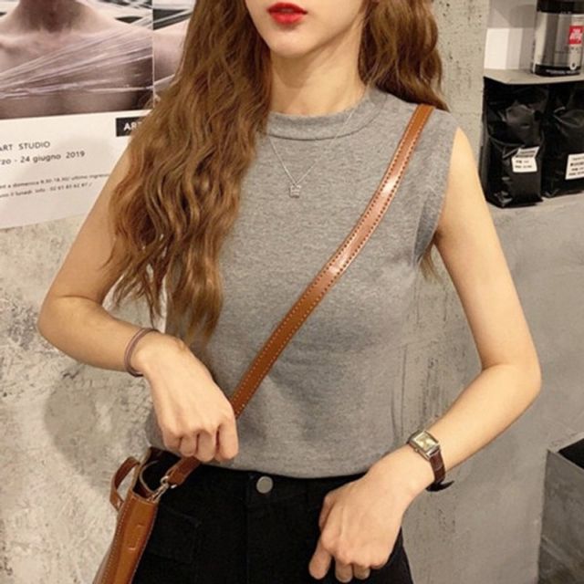 여성 여름 캐주얼 기본 외출 데이 패션 나시 크롭 민