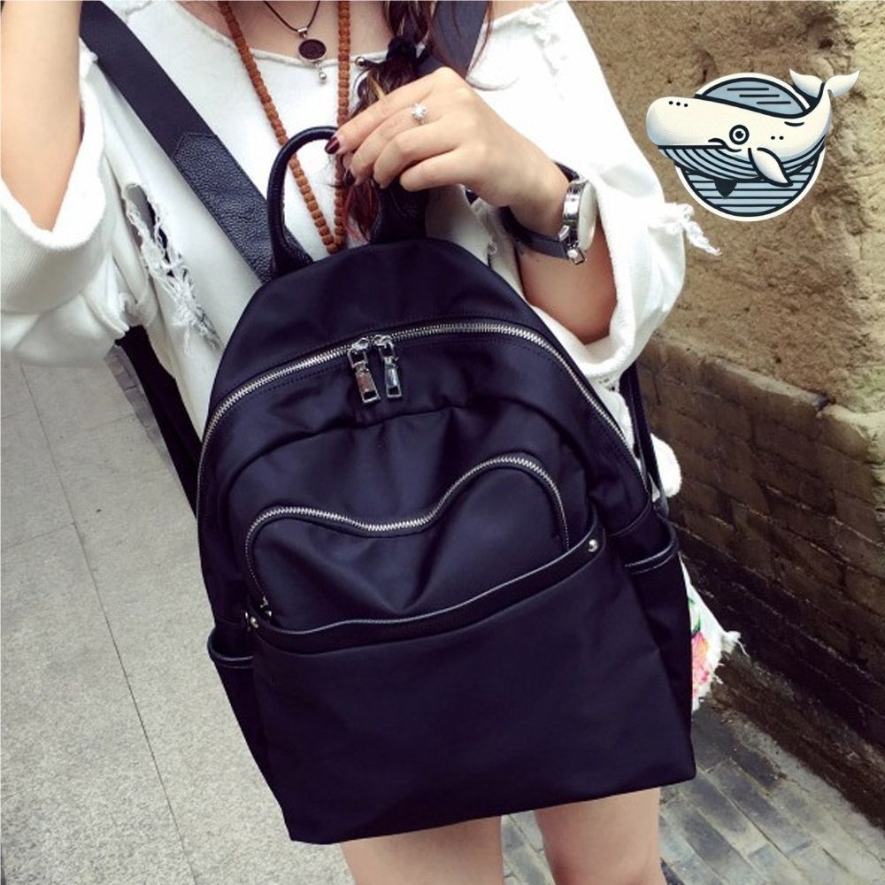 가벼운 캐주얼 블랙 백팩 출퇴근 대학생 필수